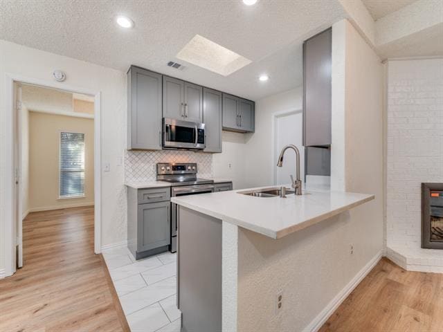 Building Photo - 8903 Marilyn Dr