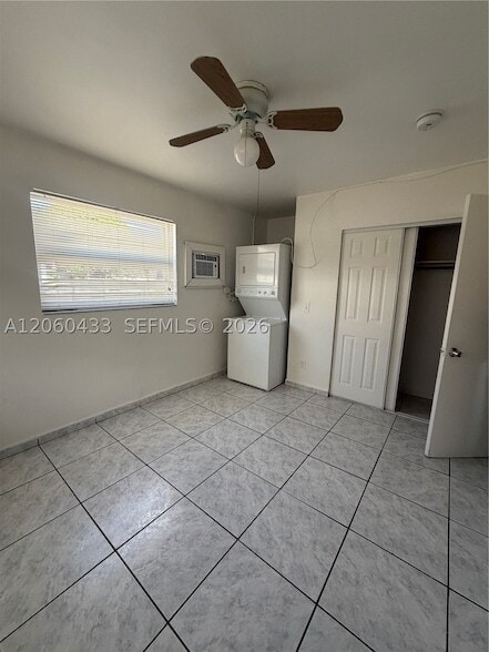Building Photo - 6137 SW 20th Ct