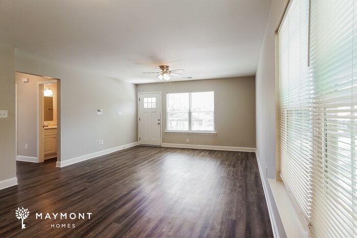 Building Photo - 3120 6th Ave N