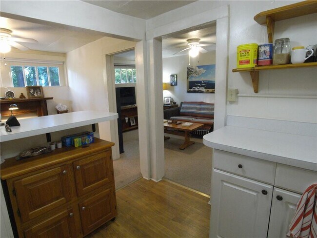 Building Photo - 1197 Stillwood Dr NE