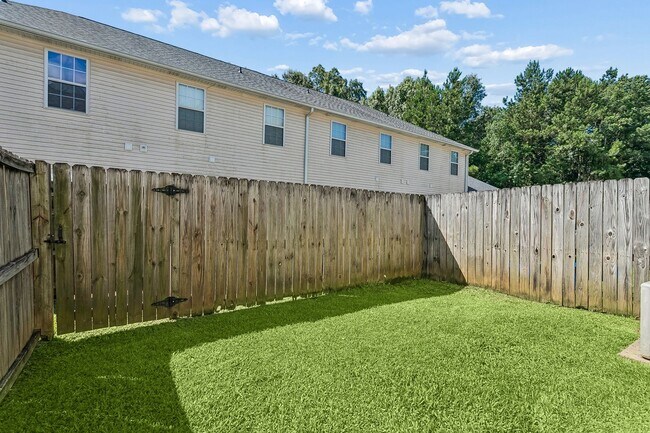 Building Photo - 104 Covington Meadow Cir