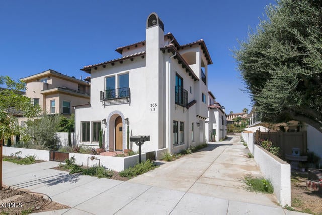 Building Photo - 305 S Arroyo Dr