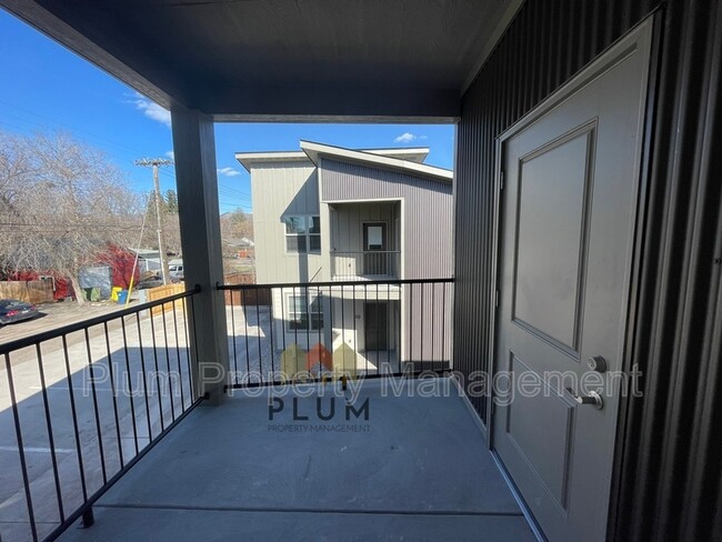 Building Photo - 1724 S 14th St W
