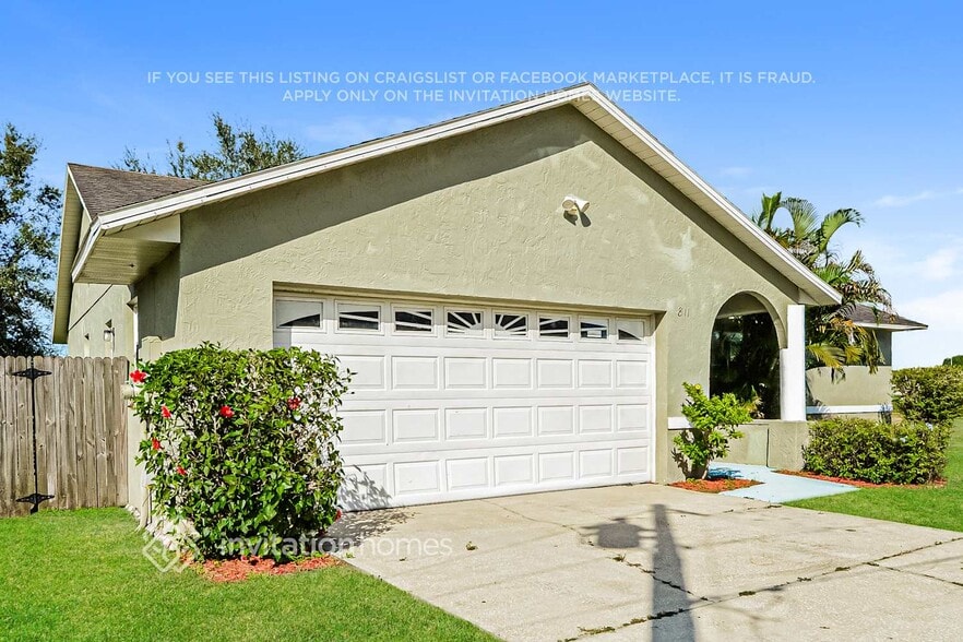 Building Photo - 811 Albi Ct