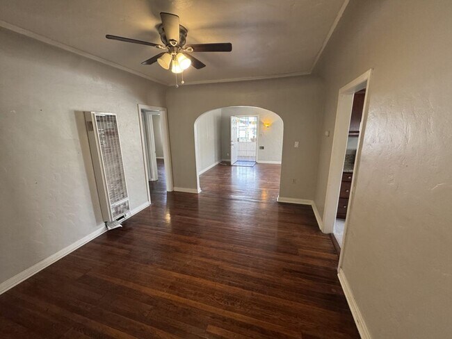Building Photo - Gorgeous 3 Bedroom Home in La Mesa! *$500....