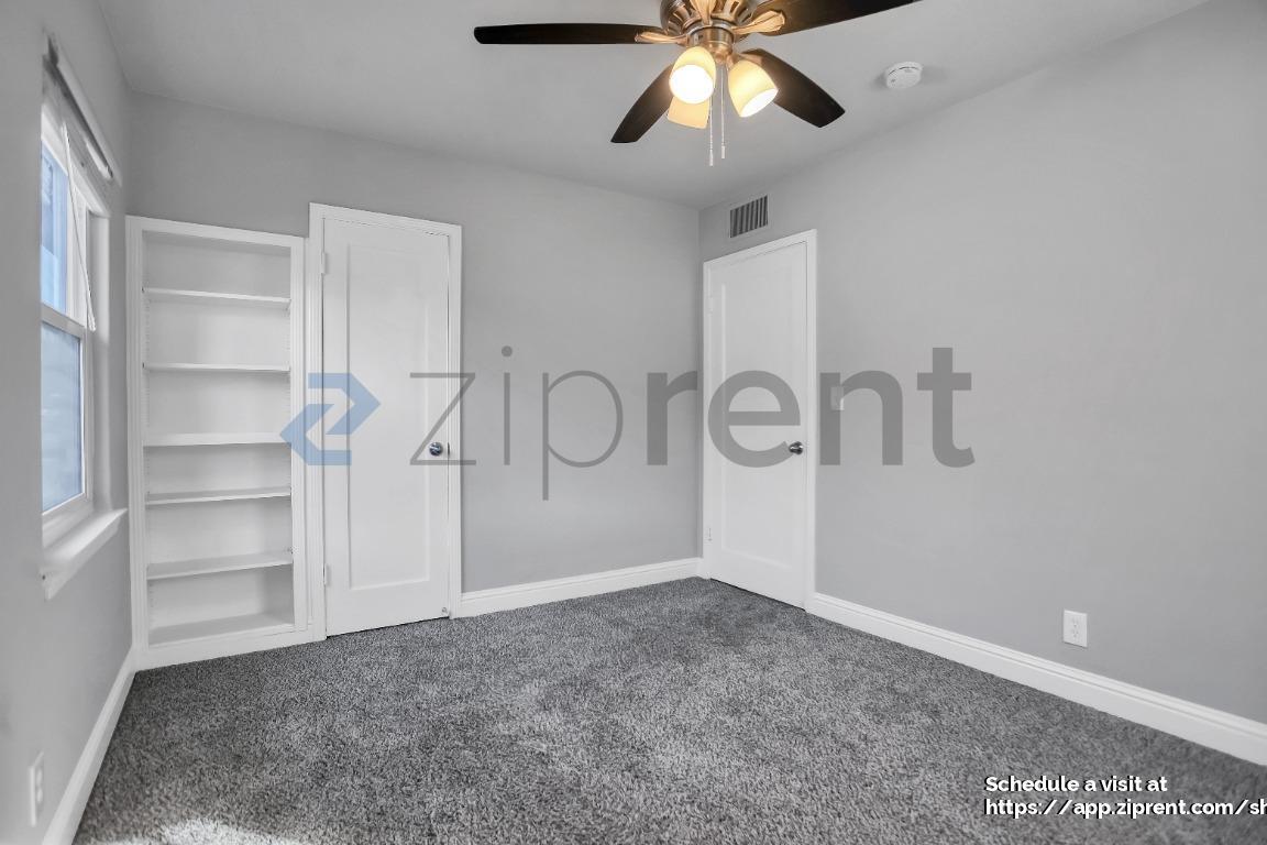 Building Photo - 1331 W Yale Ave