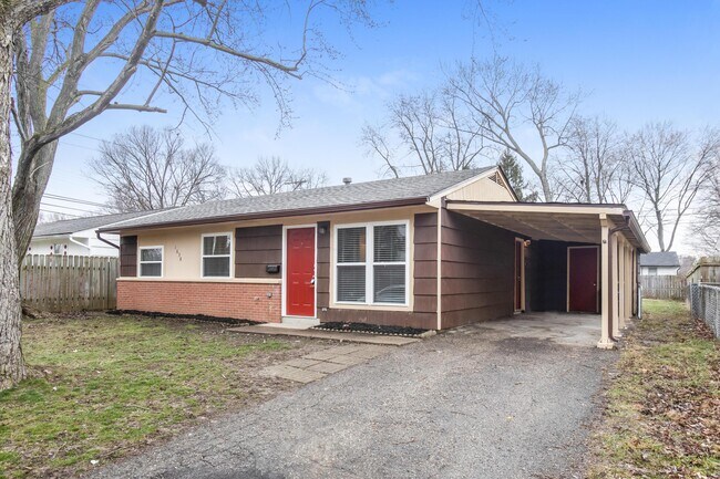Building Photo - 1638 Clyde Pl