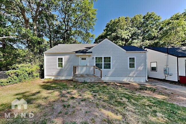 Building Photo - 1283 Gus Thornhill Jr Dr