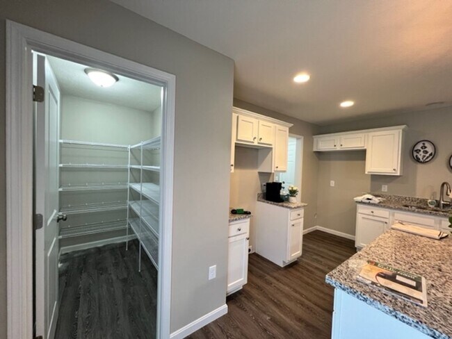 Building Photo - NEW Executive Home in Germantown, OH