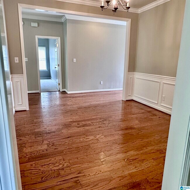 Building Photo - 821 Savannah Ln