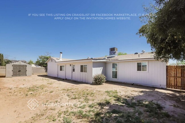 Building Photo - 3114 W Charter Oak Rd