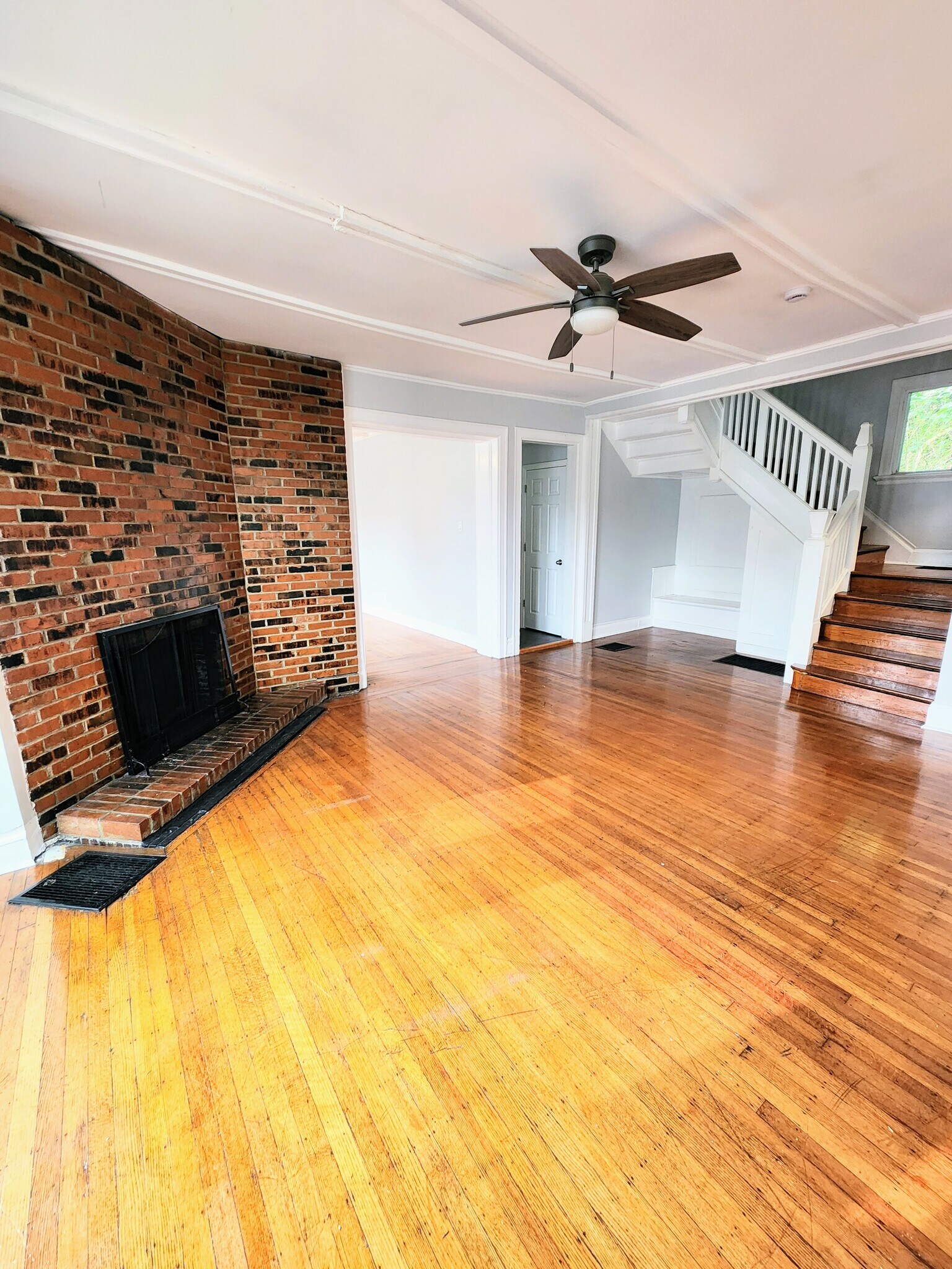 Building Photo - 5396 Stanton Ave