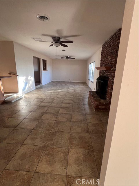 Building Photo - 44519 Foxton Ave