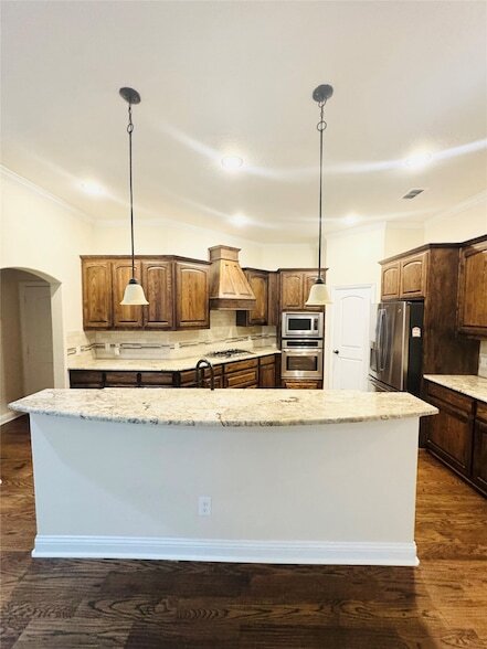 Building Photo - 1713 Fair Oaks Ln