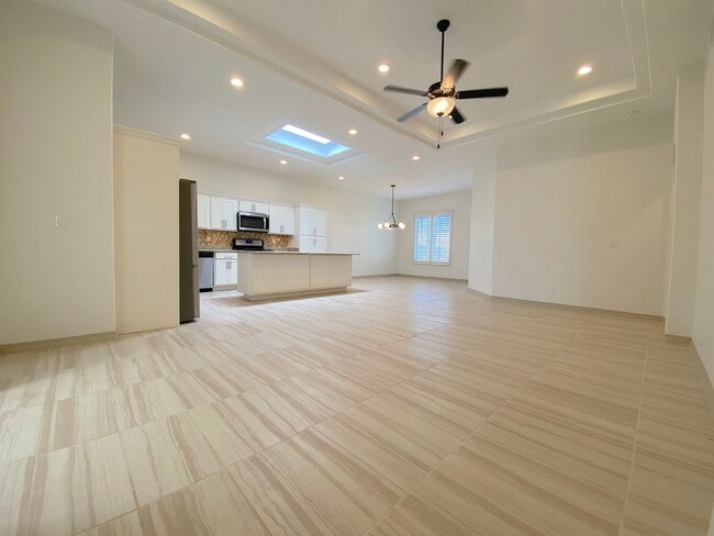 Building Photo - East El Paso 4bed/3bath Refrig A/C