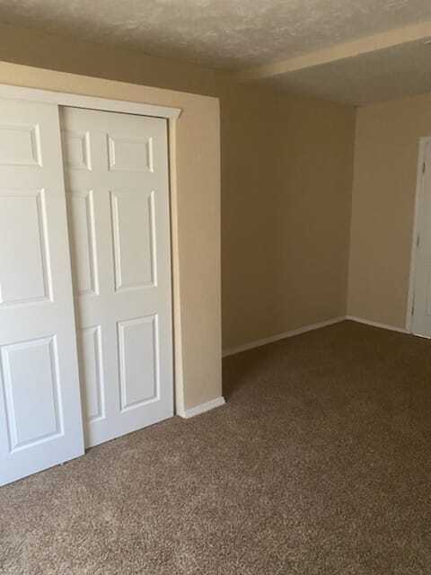 Building Photo - 14633 Valentin Dr