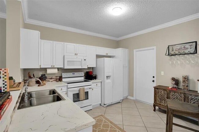 Building Photo - 2188 Salerno Cir