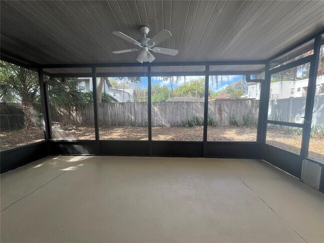 Building Photo - 2220 Amherst Ave