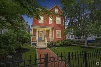 Building Photo - 1529 Cambridge St