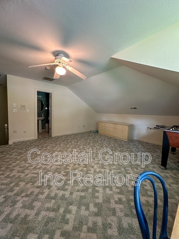 Building Photo - 1661 Spring House Trail