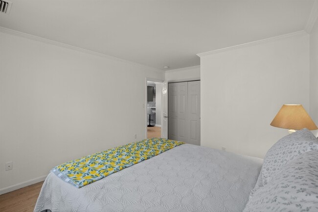 Building Photo - 7700 Porcher Dr