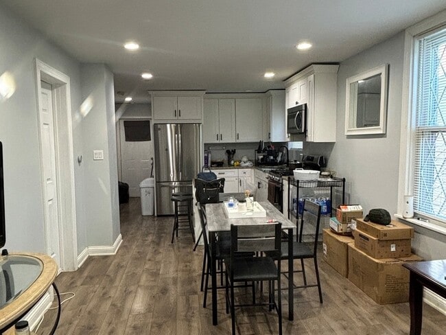 Building Photo - 5152 S Kildare Ave