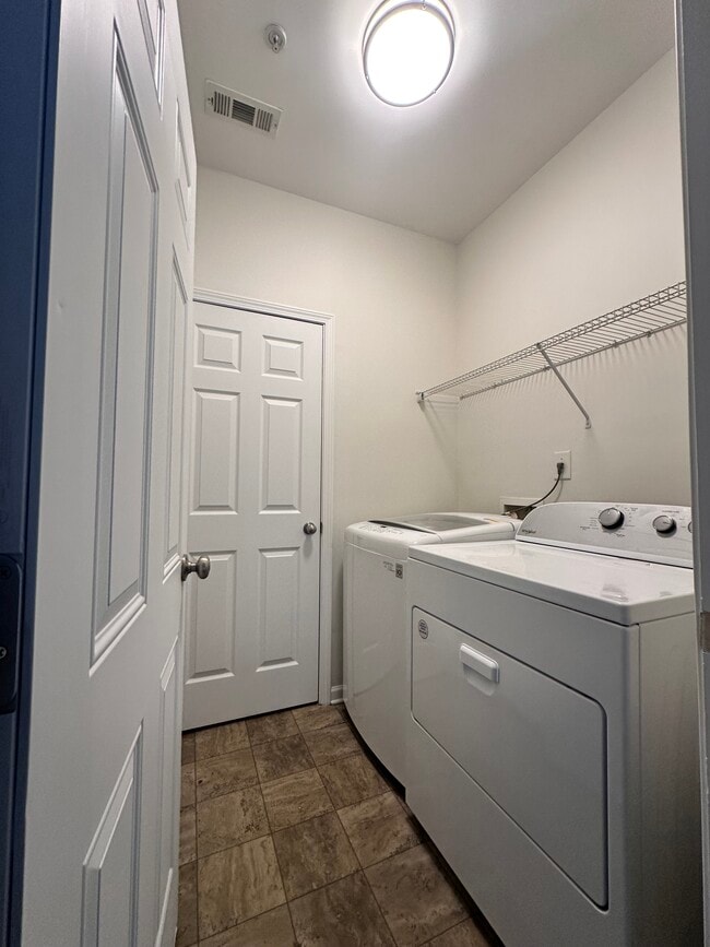 Building Photo - 1624 Caswell Pkwy