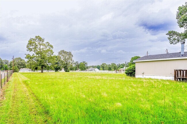 Building Photo - 9824 Stone Ranch Blvd