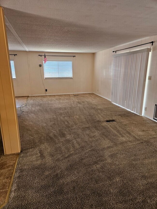 Building Photo - 2BED/2BATH MANUFACTURE HOME