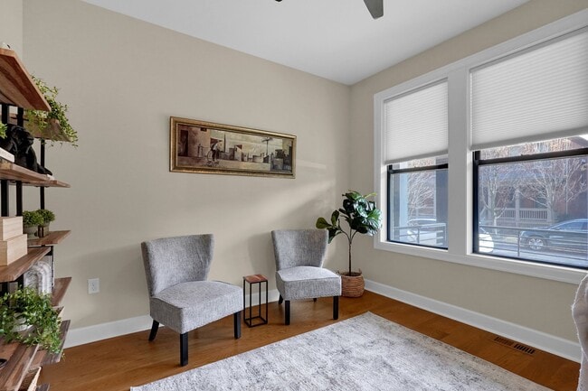 Building Photo - 1061 Harrison Park Pl