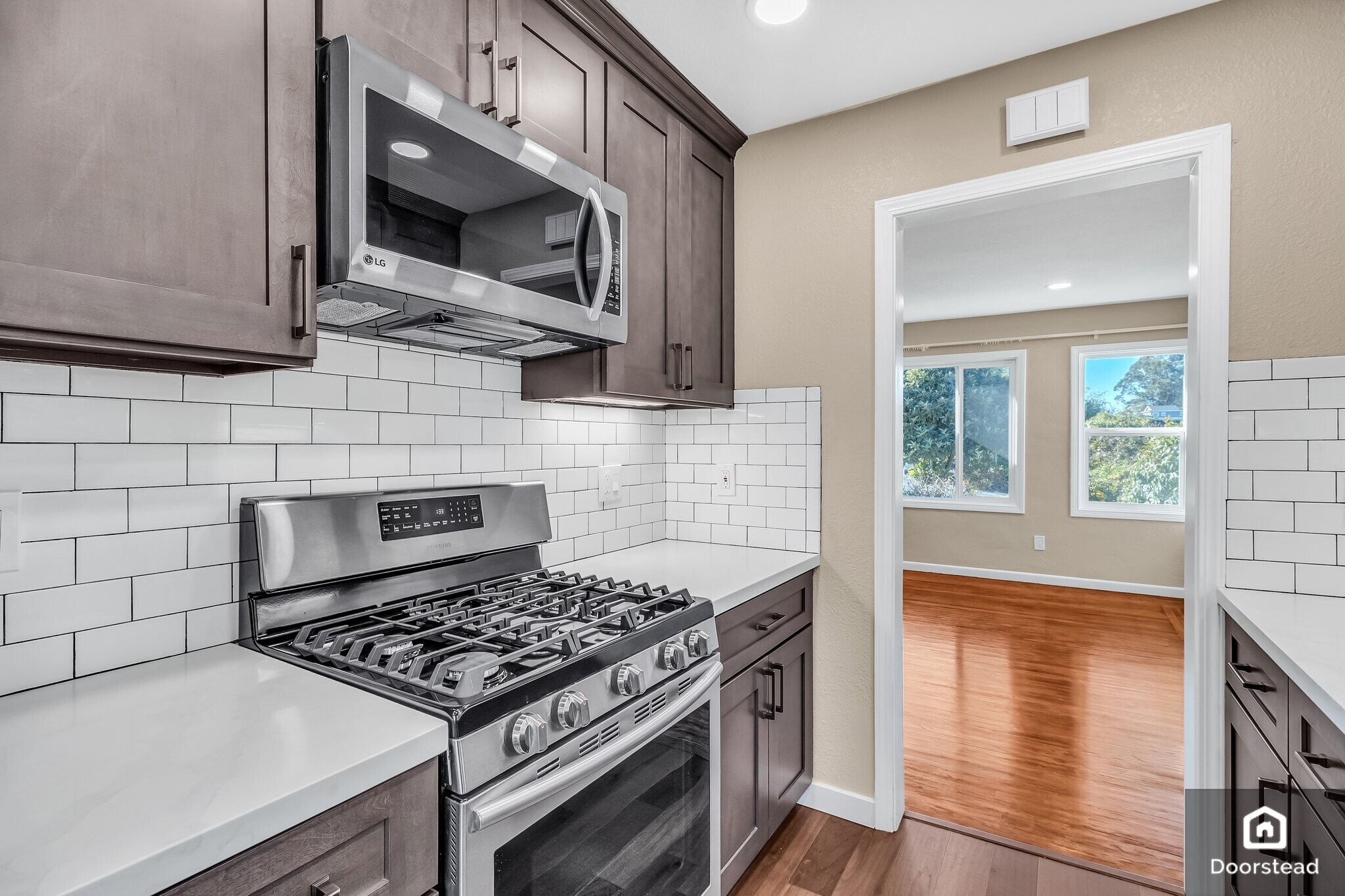 Building Photo - 711 Smith Ave