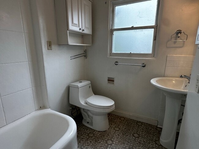 Building Photo - Must see to appreciate 2 Bedroom, 1 Bath Single Family House in Downtown San Jose!