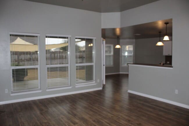 Building Photo - 4 BEDROOM, BELTON ISD, COMMUNITY POOL