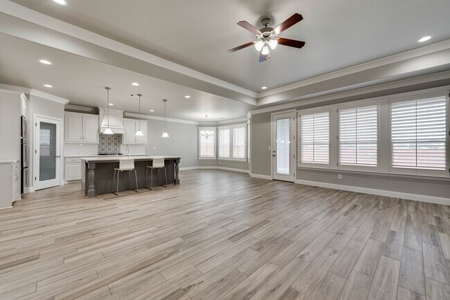 Building Photo - 8616 Rutland Dr