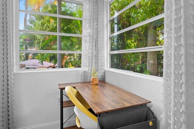 Building Photo - 1211 Pennsylvania Ave