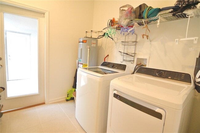 Building Photo - 2852 Haze Rd