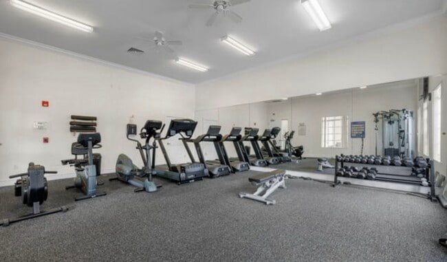 Building Photo - 8264 Key Royal Cir