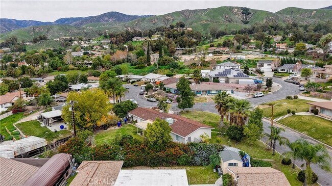 Building Photo - 3920 El Camino Dr