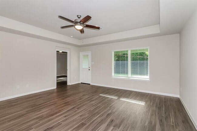 Building Photo - 5622 Briana Dee Dr
