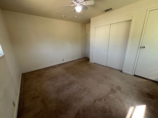 Building Photo - 3 bedroom 1 bath home in Red Bluff