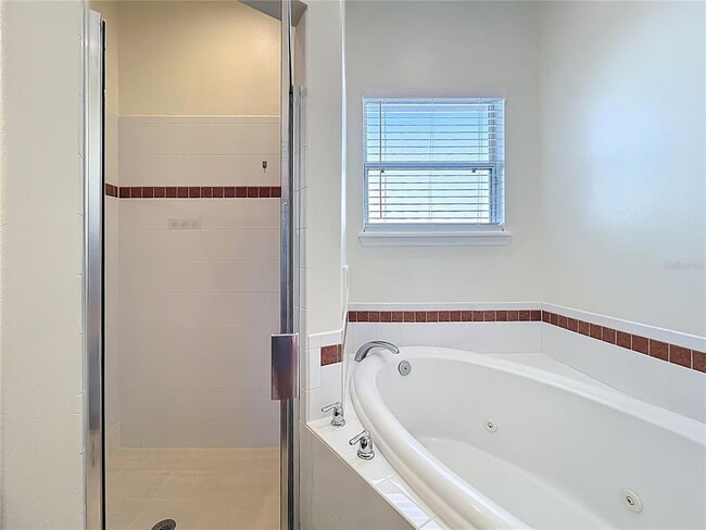 Building Photo - 10817 Masters Dr