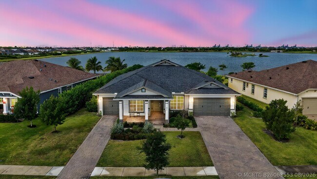 Building Photo - 799 Hookline Cir