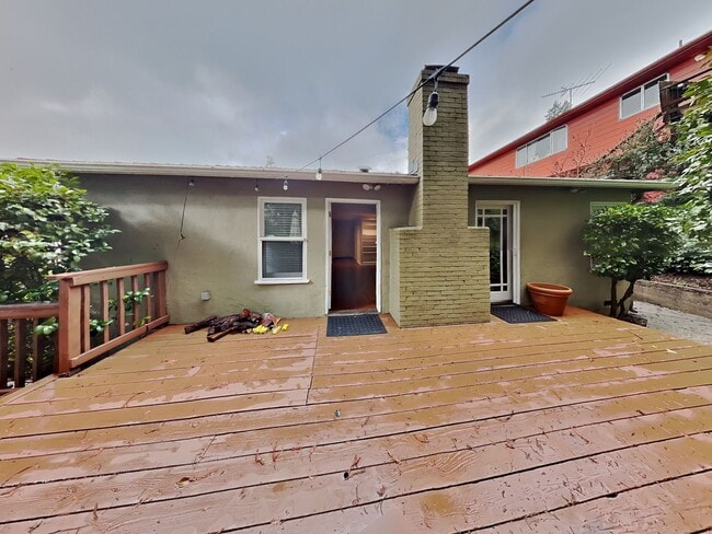 Building Photo - Piedmont Pines 2/1.5 Home Available Now!