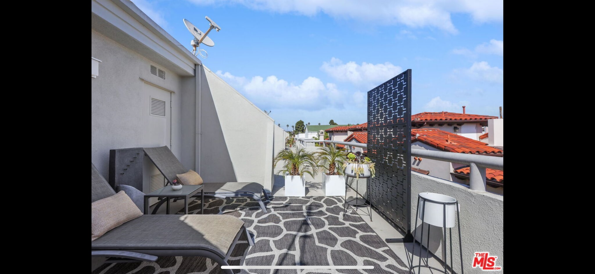 Building Photo - 1044 10th St