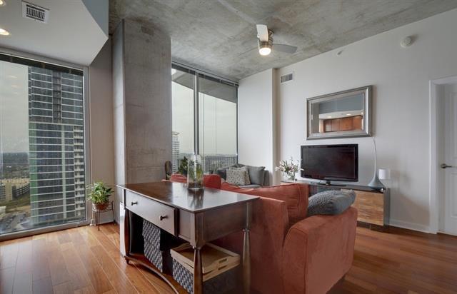 Building Photo - 360 Nueces St