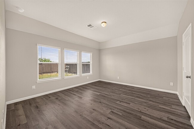 Building Photo - 3302 Alberelli Dr