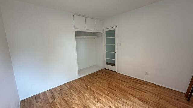 Building Photo - 2204 Fair Oak View Ter