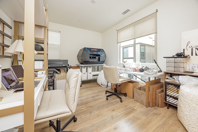Building Photo - Lighthouse Community 4 Bedroom Home - Ocea...