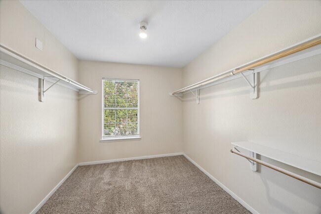 Building Photo - 21914 Willow Downs Dr