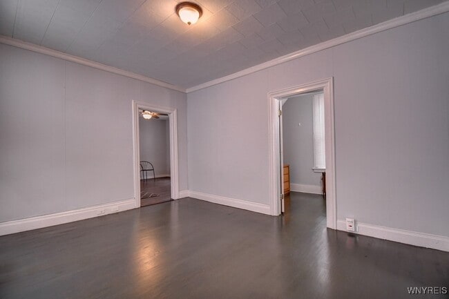 Building Photo - 36 19th St